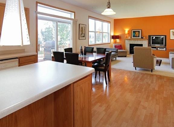 4th image of 2241 118th Ave NE