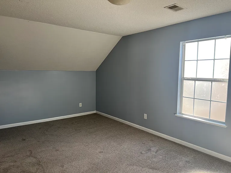 109 Chapelwood Dr — Photo 13