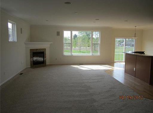 5th image of 13813 Basswood Cir
