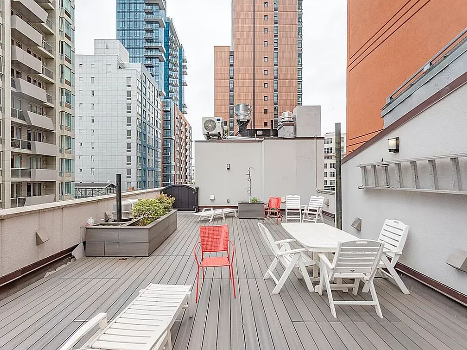 1st image of 2620 Jackson Ave #3B