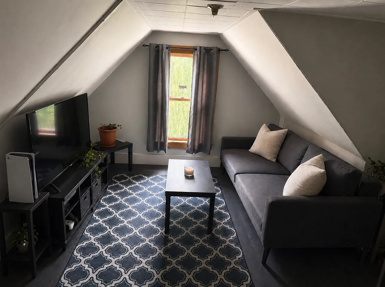 2 bed, 1200 sqft, $1,695 — Photo 3
