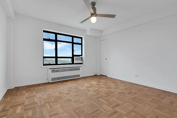 Sold by Compass | media 22