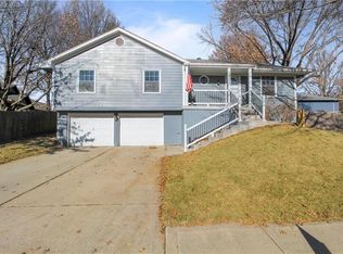 3001 SW Jackson St, Blue Springs, MO 64015