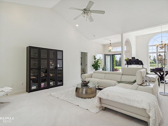 2nd image of 7503 Fairview Ct