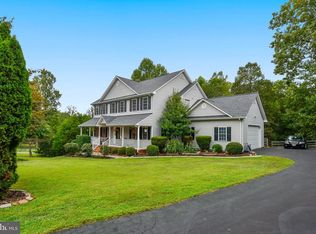 7437 Whisperwood Dr, Warrenton, VA 20187