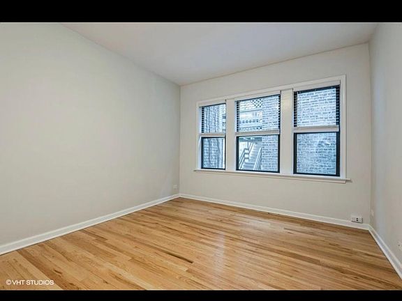 4th image of 931 W Leland Ave APT 304