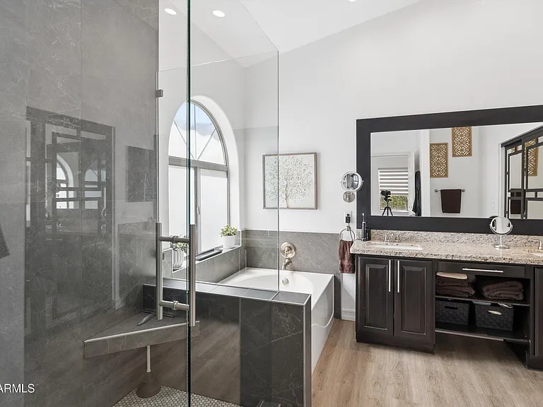 9647 E Ludlow Dr — Photo 18
