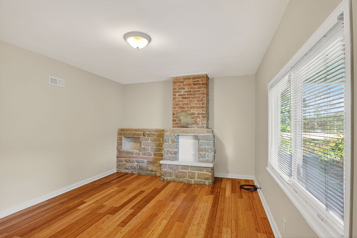 next background image