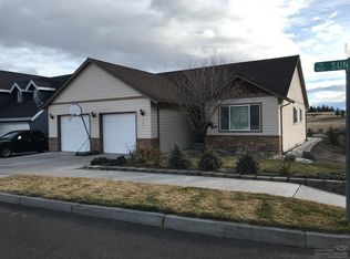 947 SW Sunnyside Dr, Madras, OR 97741