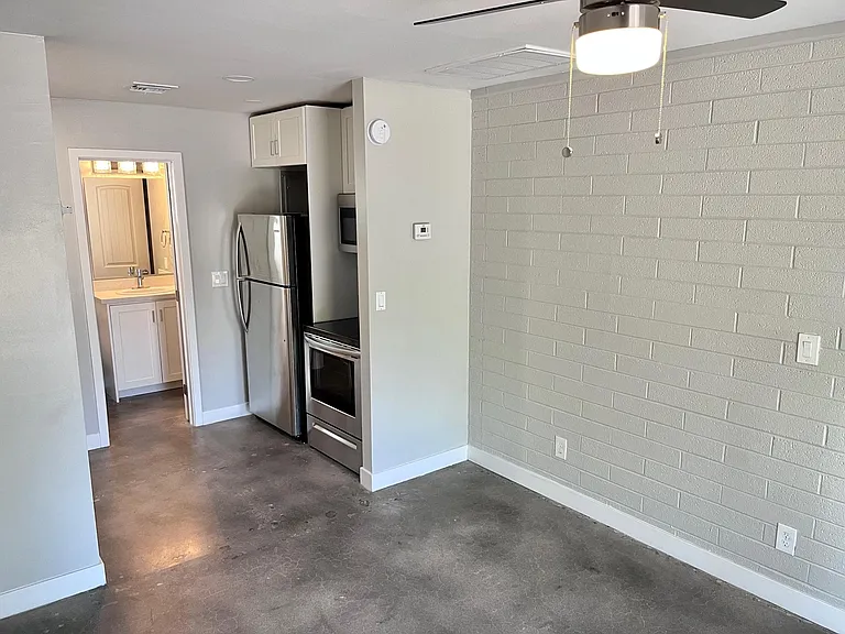 2621 E Campbell Ave #4 — Photo 14