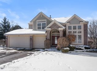 737 Saddlewood Dr, Wauconda, IL 60084