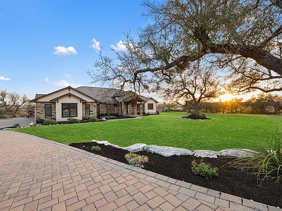 3rd image of 8040 Carlton Ridge Cv