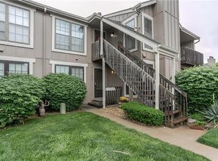 12635 W 110th Ter, Overland Park, KS 66210