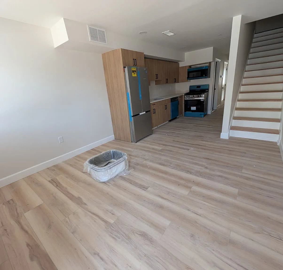 3 bed, 1.5 bath, $2,175 — Photo 2
