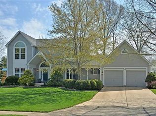 13342 Kenroyal Dr, Saint Louis, MO 63131