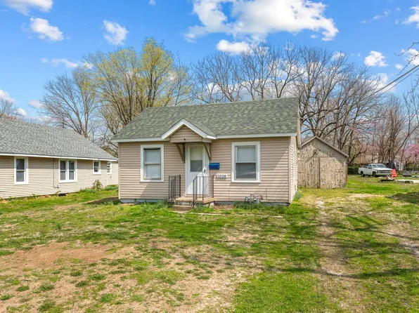 2528 N Kellett Avenue, Springfield, MO 65803