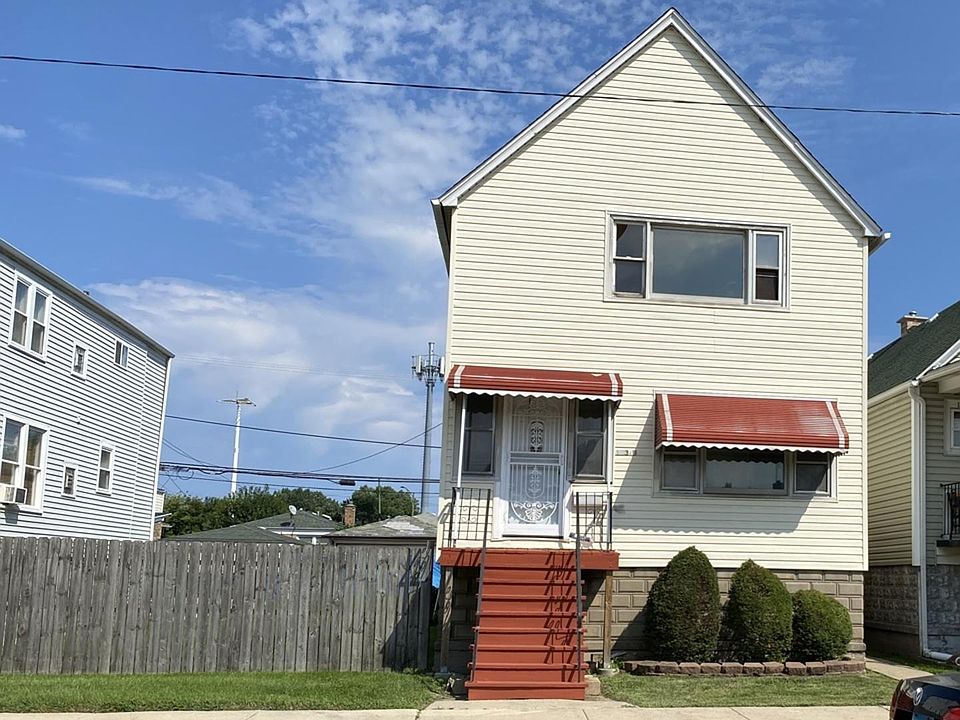 1st image of 10345 S Hoxie Ave