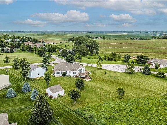 5th image of 3375 Prairie North Cir