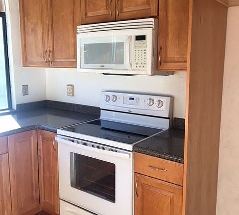 3rd image of 2272 Brega Ln