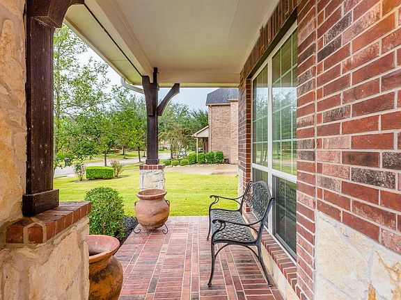 A great place to sit, relax and look over the neighborhood.