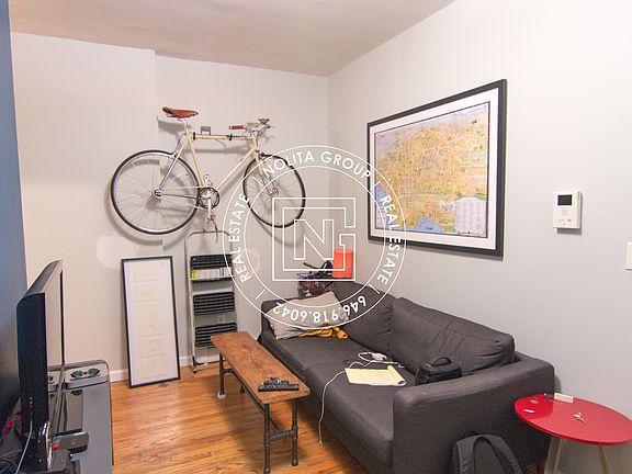3rd image of 36 Orchard St APT 2F