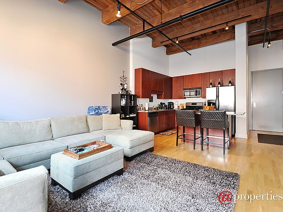 Kitchen / Living Room
