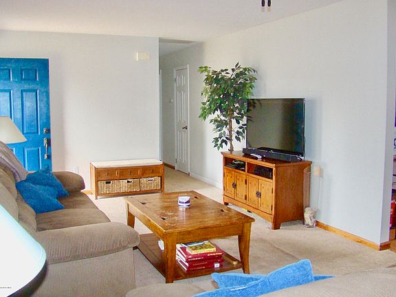 3rd image of 1118 Fairview Dr