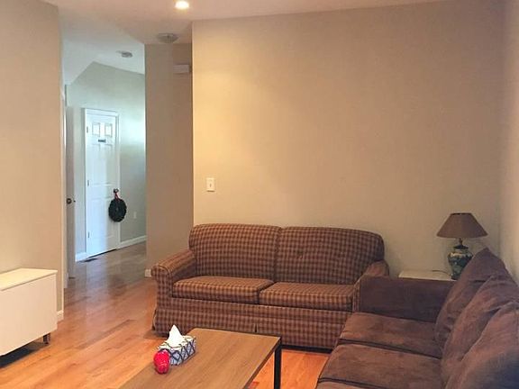 3rd image of 97 Bradstreet Ave