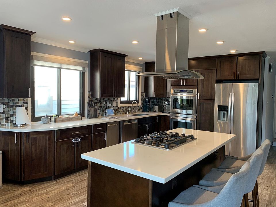 1st image of 409 Verducci Ct