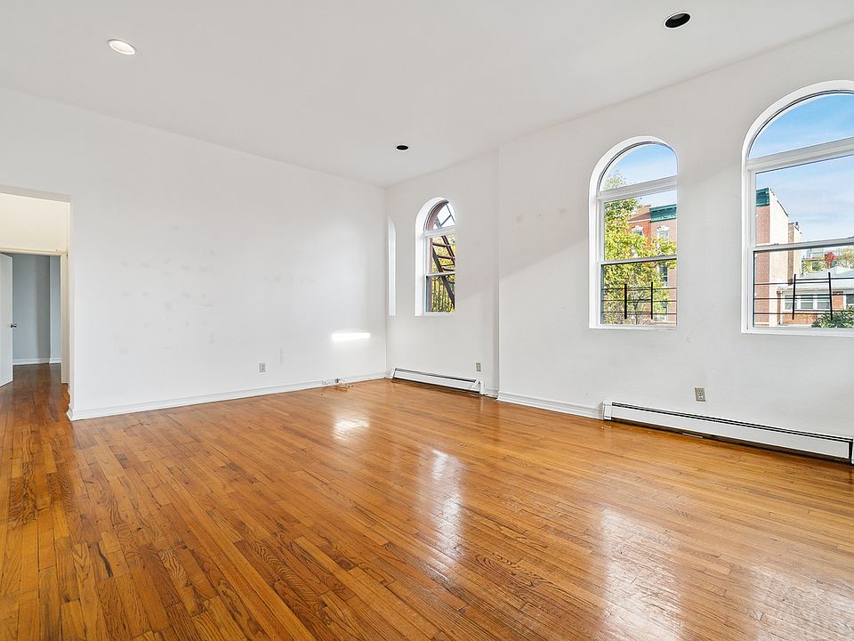 1st image of 120 4th Pl APT A2