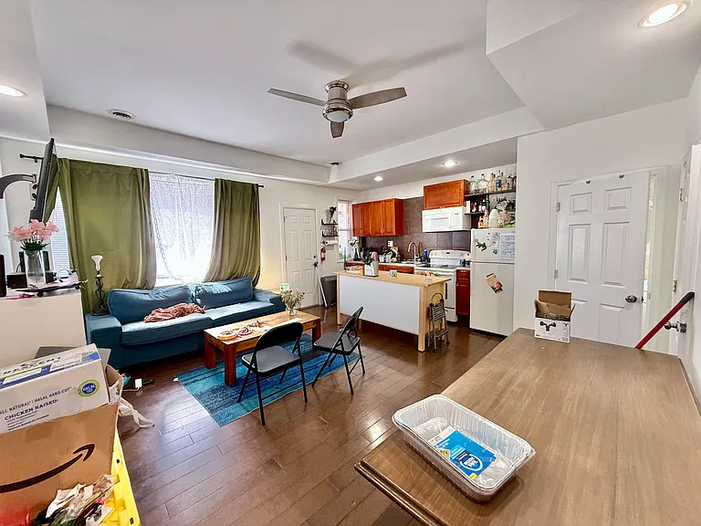120 S 46th St #2B — Photo 2