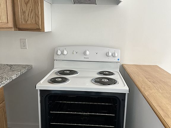 5th image of 184 E Market St #321