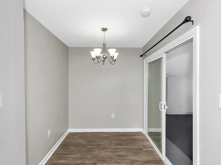 3903 Telstar Cir SW — Photo 11