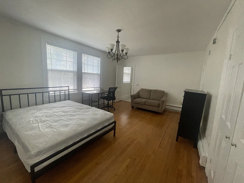 88 Cooke St #7