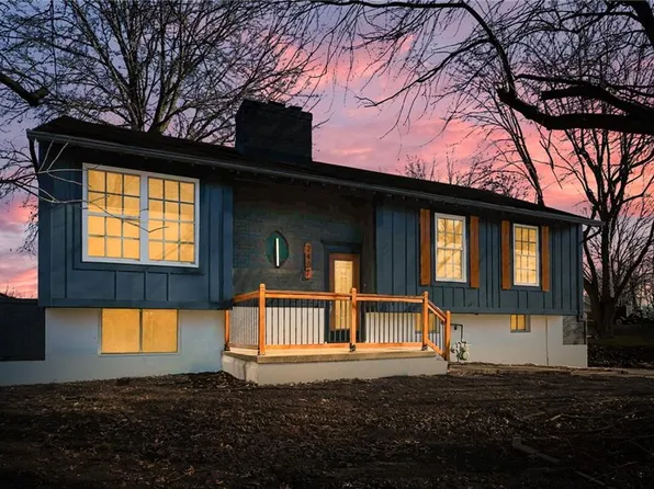 2407 N Yocum Rd, Independence, MO 64058