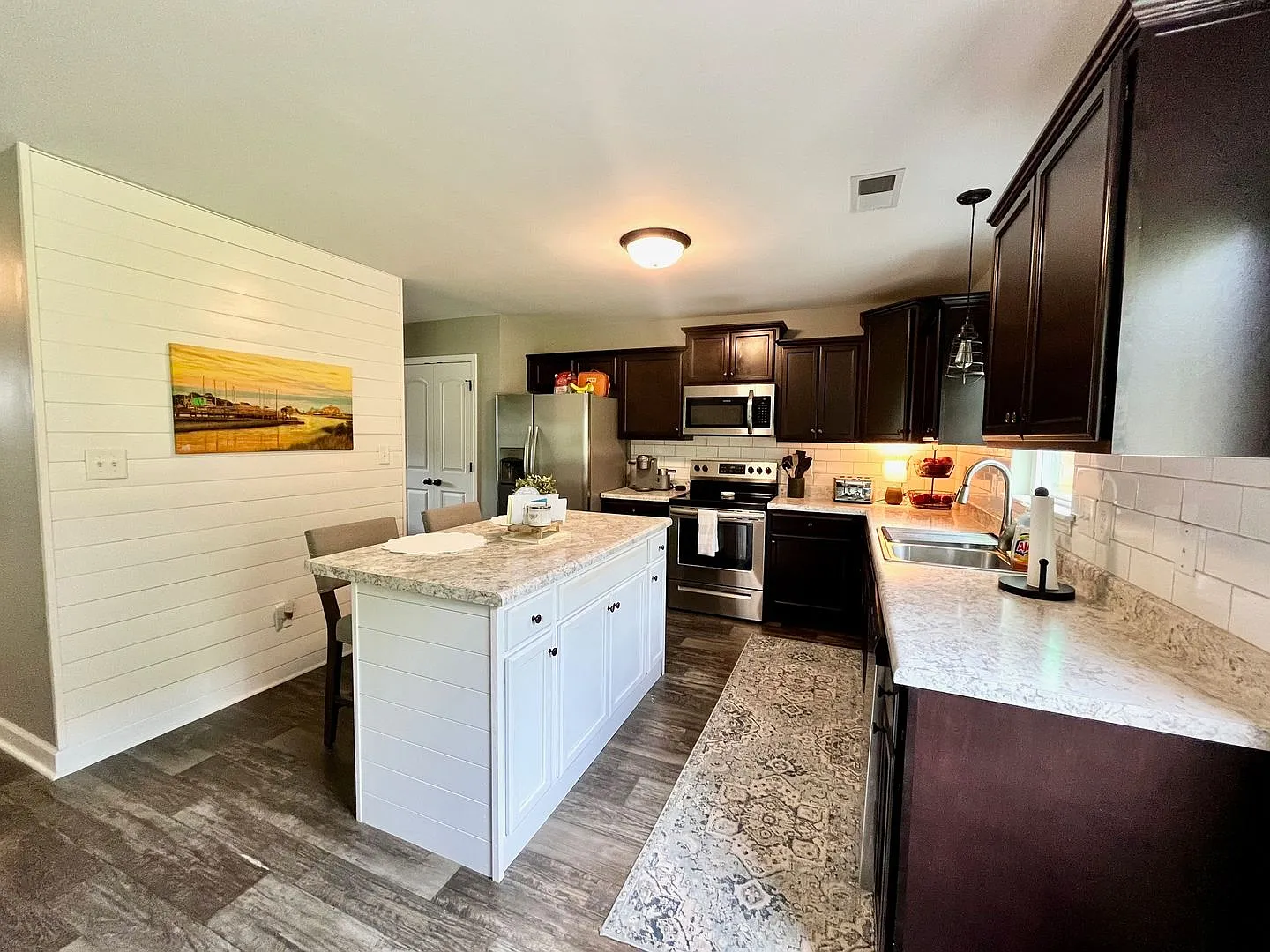 Move In Special $500 Off First Month's Rent - Great Rental In Pony Farm! — Photo 4