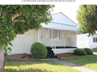 424 24th St, Dunbar, WV 25064