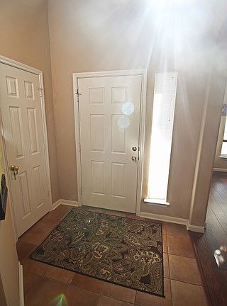 4th image of 303 Knights Cross Dr