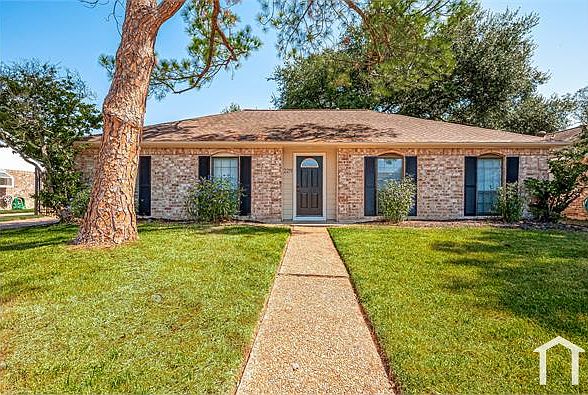 1st image of 2219 Briarview Dr