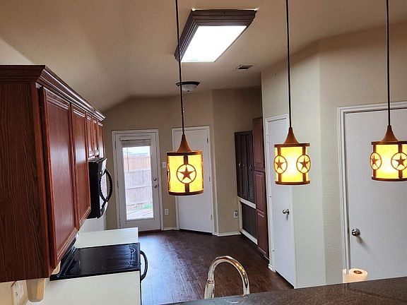 3rd image of 3620 San Lucas Ln