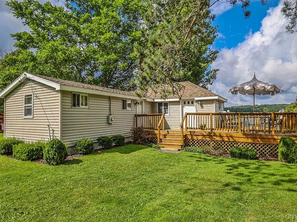 2843 Windward Shore Rd, Erieville, NY 13061