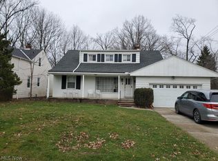 3779 Severn Rd, Cleveland Heights, OH 44118