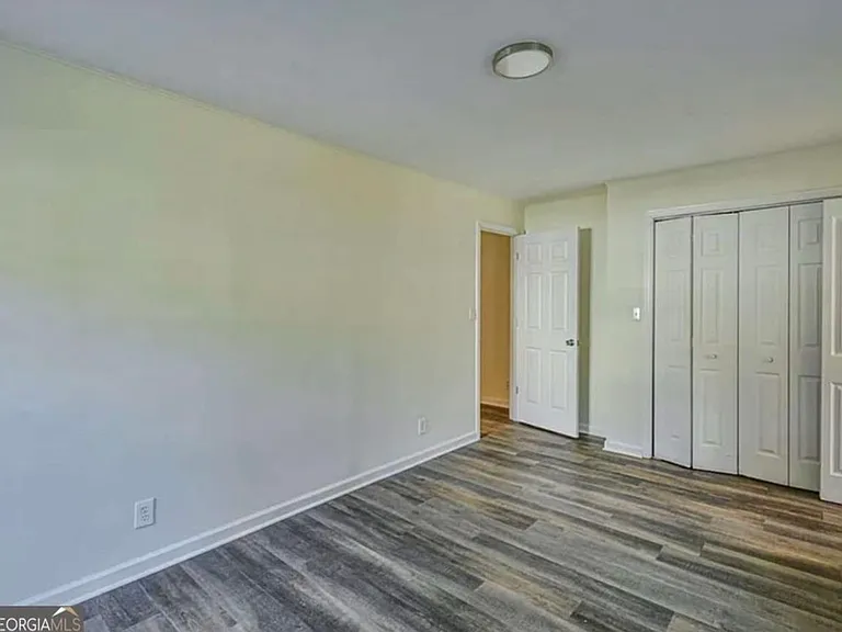 23 E Main St — Photo 6
