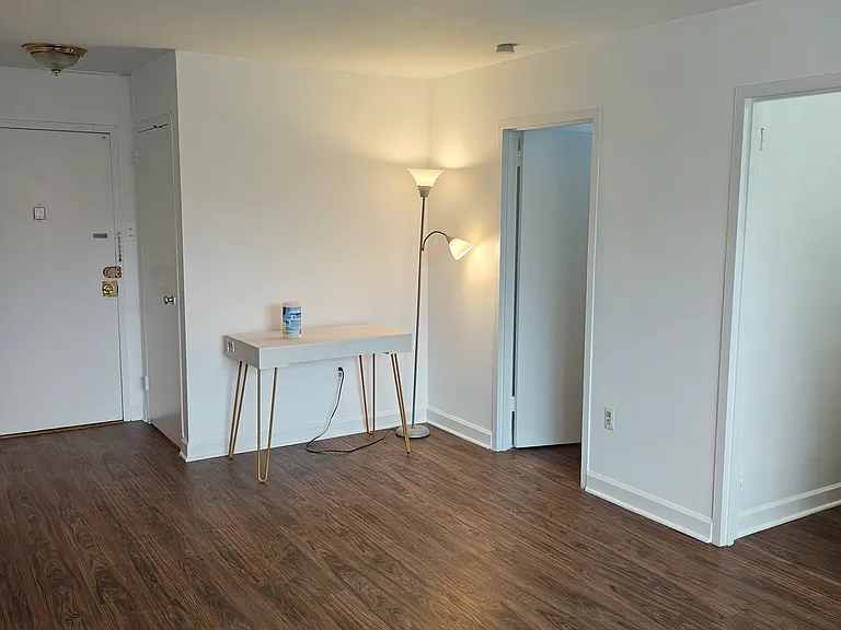 1021 Arlington Blvd #1101 — Photo 2