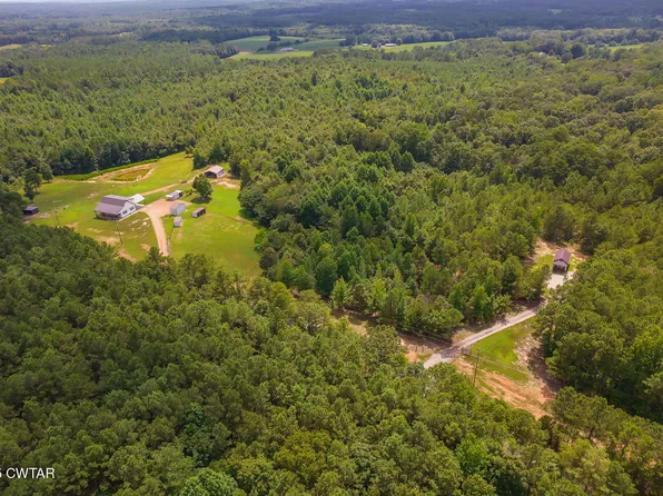 1272 Bailey Rd, Finger, TN 38334