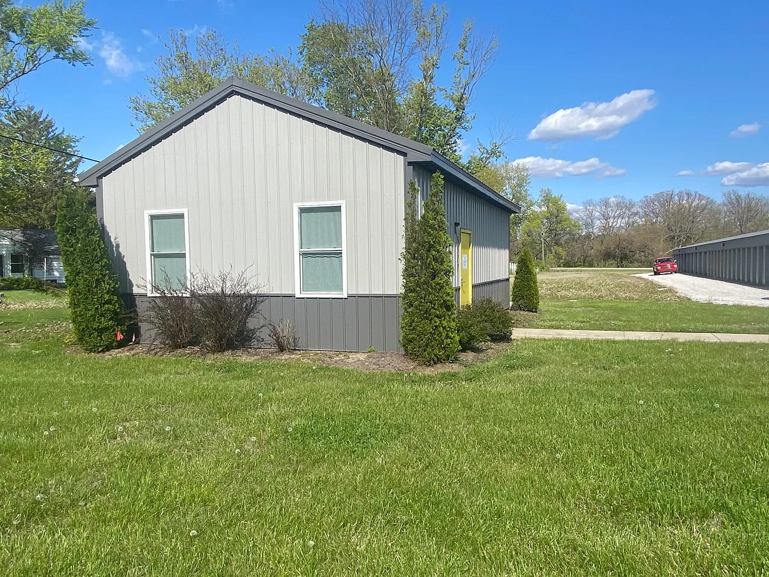 Studio, 700 sqft, $525 — Photo 2