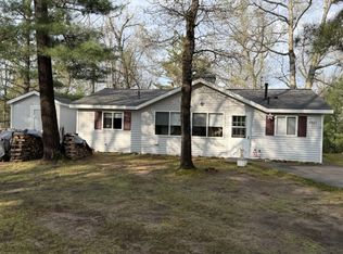 8863 E Log Cabin Trl, Atlanta, MI 49709