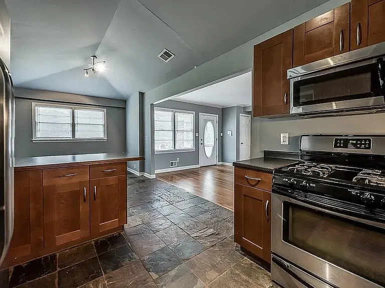3129 Robin Rd — Photo 9