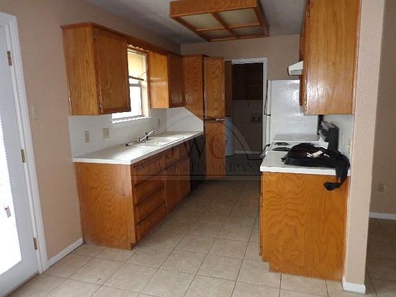 5th image of 2511 Bermuda Dr Unit A