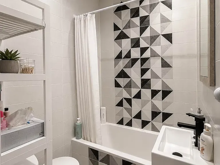 954 Madison St #2F — Photo 9